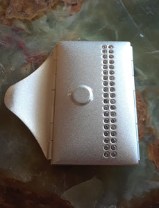 Matte -Finish Compact Mirrors